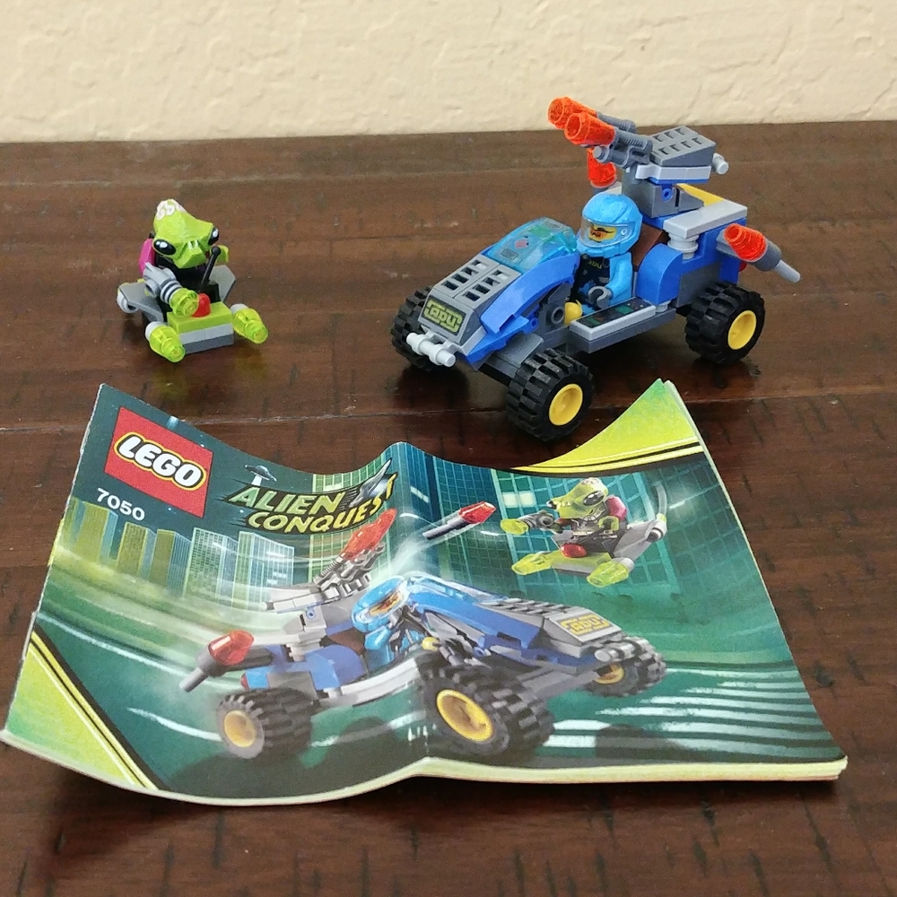 Lego alien conquest set 7050
